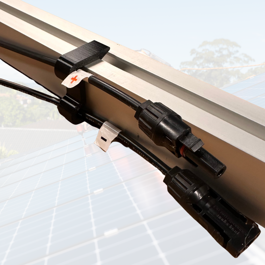 Solar Kabelhalter 40×40mm – Made in Germany, UV-beständig | Dachdurchführung24.de